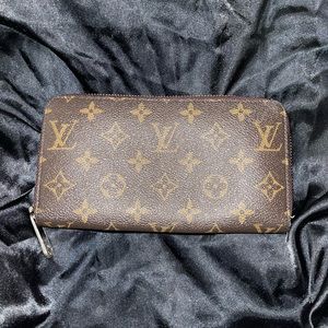 Louis Vuitton Wallet